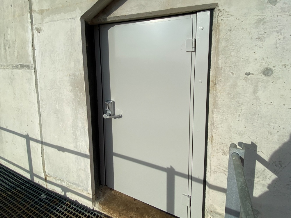 G15 steel doors for the Lincoln Bypass, Lincoln